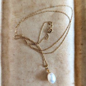 14k Gold Pearl Pendant and Chain Necklace